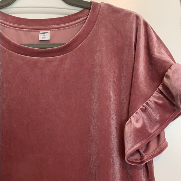 NWOT Pink Velvet Ruffle Sleeve Top - Picture 2 of 2